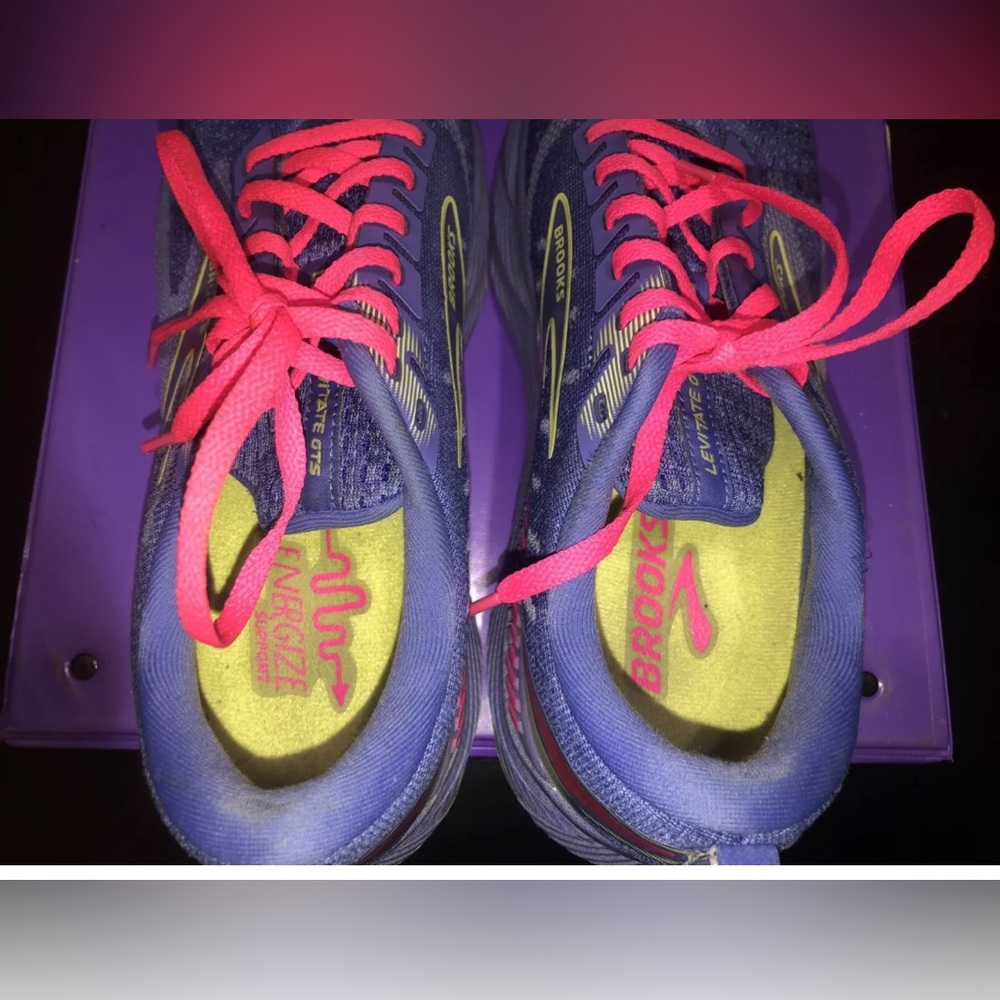 Brooks Levitate GTS 6 sneakers purple women's athletic shoes size 9.5 - Picture 4 of 9